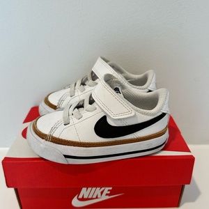 Nike Toddler Court Legacy - Size 6C